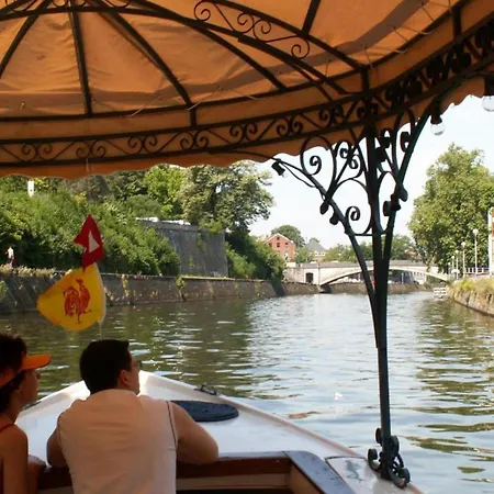 Cozy With Barbecue 샬레 *